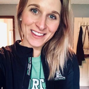 Meet your Posher, Jasmine